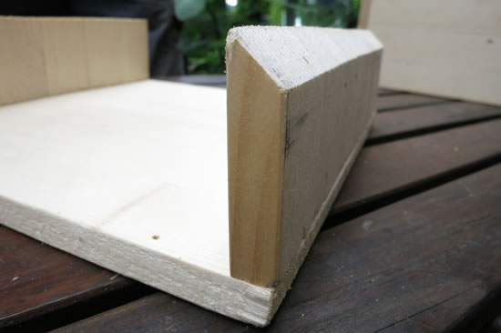 Seitenwand anschrauben