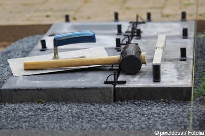 Terrassenplatten verlegen