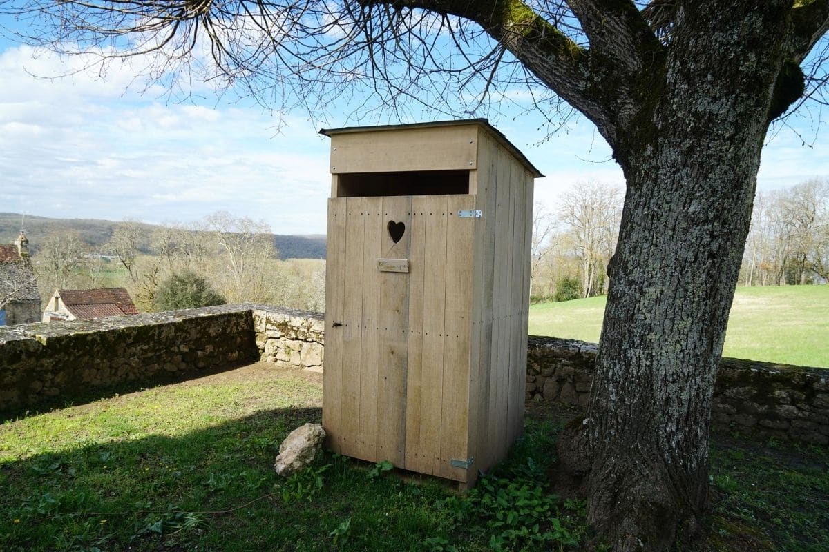 Plumpsklo, Toilette Garten