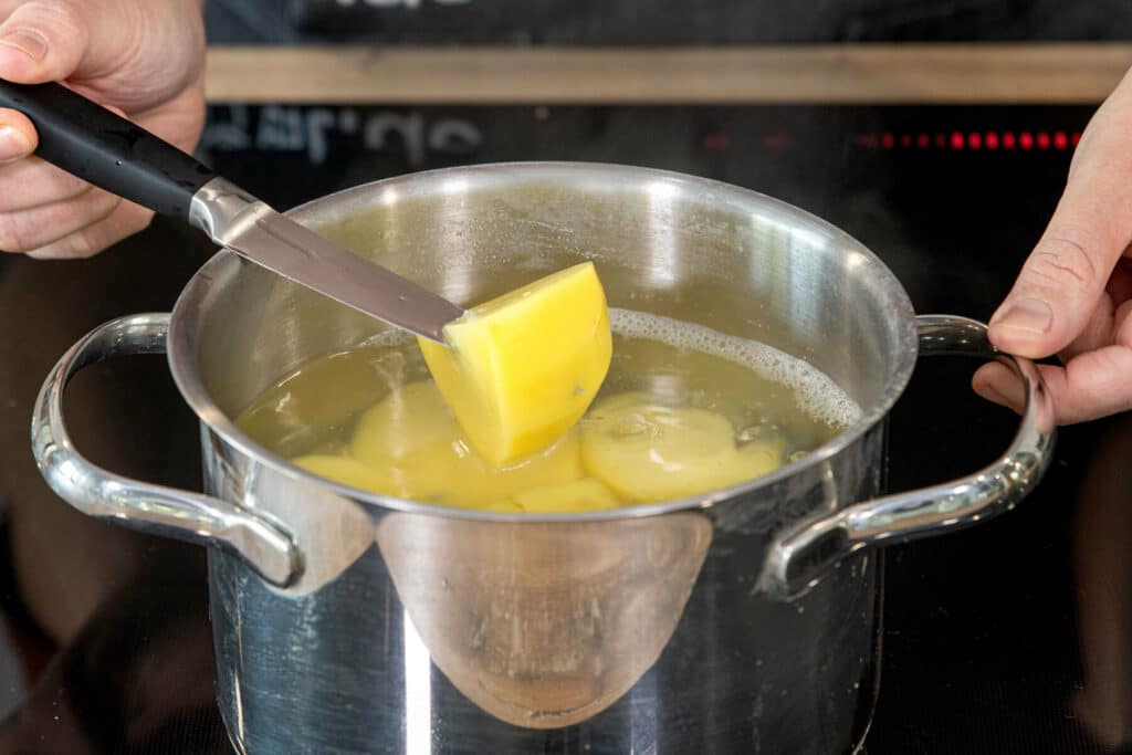 Salzkartoffeln kochen - Kartoffelwasser